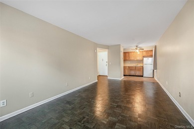 Welcome to this bright and inviting 1 bedroom CONDO in the heart - photo 3