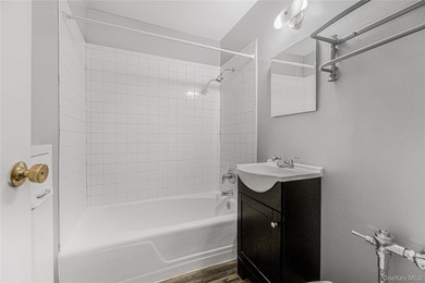 Welcome to this bright and inviting 1 bedroom CONDO in the heart - photo 9