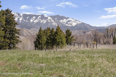 This 17.77 acre Snake River private estate offers a rare - photo 15