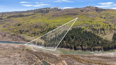 This 17.77 acre Snake River private estate offers a rare - photo 19