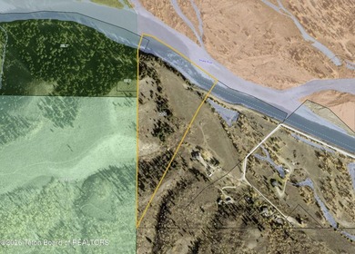 This 17.77 acre Snake River private estate offers a rare - photo 21