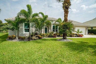 Enjoy exceptional coastal living in this well maintained - photo 3
