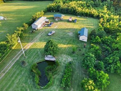 Tiny home on 3 plus acres. Park like setting. Very private - photo 6