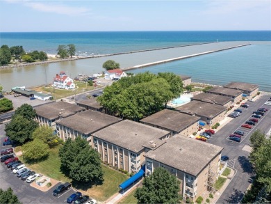 Lake Ontario - Monroe County Condo Sale Pending in Irondequoit New York