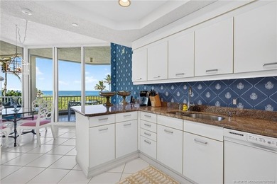 Enjoy oceanfront living in this sunny and bright three-bedroom - photo 11