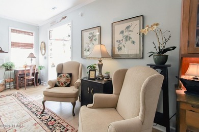 Welcome to 10 Mariners Court, a beautifully renovated gem - photo 15