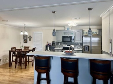 Stunning 3-Bedroom, 2-Bath Home with Lake View in Colony Cove - - photo 18