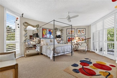 Enjoy oceanfront living in this sunny and bright three-bedroom - photo 18