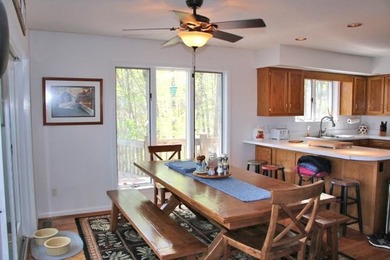 DOCK,LAKE FRONT & AMAZING YR ROUND LAKE VIEWS,* OK,4 BR/4 BA - photo 18
