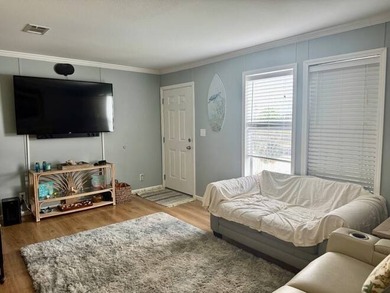 Stunning 3-Bedroom, 2-Bath Home with Lake View in Colony Cove - - photo 21