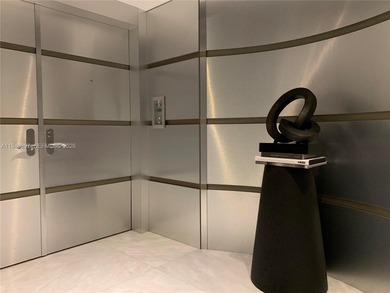 Remodeled corner unit, full of upgraded finishes. Two wraparound