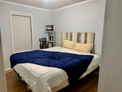 Stunning 3-Bedroom, 2-Bath Home with Lake View in Colony Cove - - photo 30