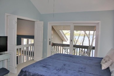 DOCK,LAKE FRONT & AMAZING YR ROUND LAKE VIEWS,* OK,4 BR/4 BA - photo 32