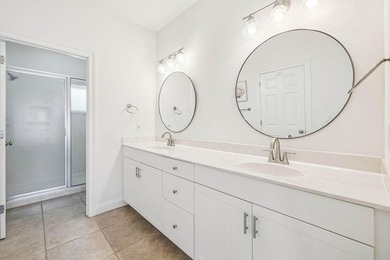 Welcome to your dream coastal retreat in the heart of Miramar - photo 38