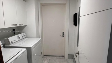 Remodeled corner unit, full of upgraded finishes. Two wraparound