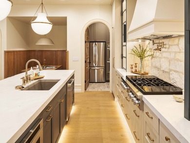 You're walking through Home #20 in this year's Utah Valley - photo 8