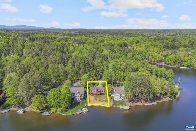 Lake Home For Sale in Palmyra, Virginia