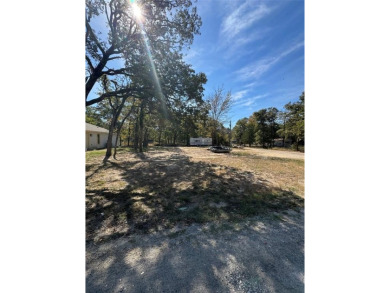 Lake Tawakoni Lot For Sale in Hawk Cove Texas