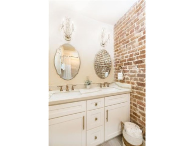 Short-term rental opportunity in one of the CBD's most beautiful