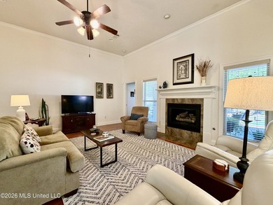 Gorgeous, pristine, and move-in ready! 4 Bed, 2 1/2 bath in - photo 12