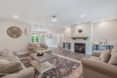 Hello to easy peaceful living in a desirable location with 2.2 - photo 15