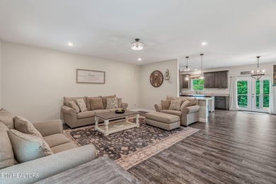 Hello to easy peaceful living in a desirable location with 2.2 - photo 16