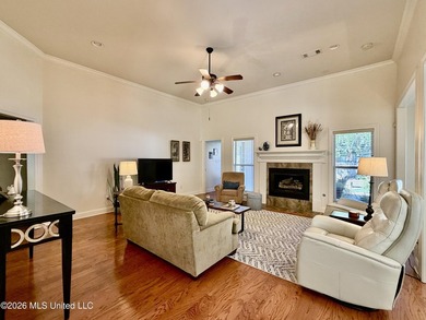 Gorgeous, pristine, and move-in ready! 4 Bed, 2 1/2 bath in - photo 16