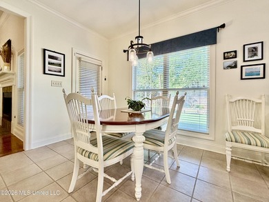 Gorgeous, pristine, and move-in ready! 4 Bed, 2 1/2 bath in - photo 17