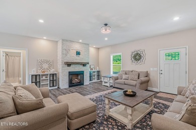 Hello to easy peaceful living in a desirable location with 2.2 - photo 18