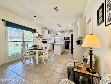 Gorgeous, pristine, and move-in ready! 4 Bed, 2 1/2 bath in - photo 19