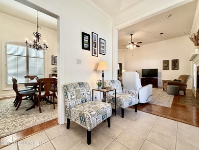 Gorgeous, pristine, and move-in ready! 4 Bed, 2 1/2 bath in - photo 23