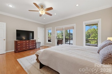 Tucked away in the back of a quiet cove, this stunning 3-bedroom - photo 28