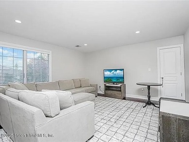 WELCOME TO THIS 'FIRST TIME OFFERED' ELEGANT FIVE BEDROOM - photo 30