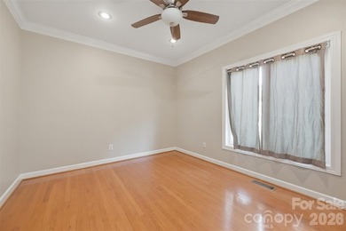 Tucked away in the back of a quiet cove, this stunning 3-bedroom - photo 34