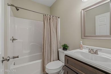 Hello to easy peaceful living in a desirable location with 2.2 - photo 38