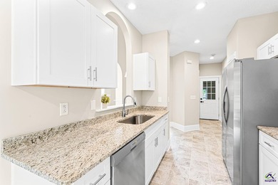 Welcome to 2850 Arrowhead Drive in Lizella! Nestled on 2 private - photo 10