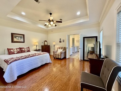 Gorgeous, pristine, and move-in ready! 4 Bed, 2 1/2 bath in - photo 42