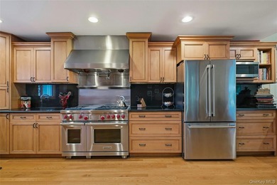 This is the home you've been waiting for! Flooded with natural - photo 12