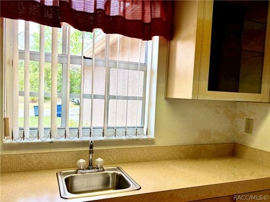 Beautiful, large move in ready home. 3 bedroom 2 bathroom - photo 16