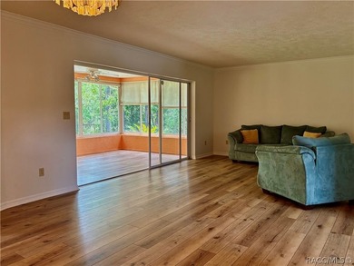 Beautiful, large move in ready home. 3 bedroom 2 bathroom - photo 28