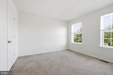 Welcome to 1723 West Matisse Drive! Located in the highly - photo 33