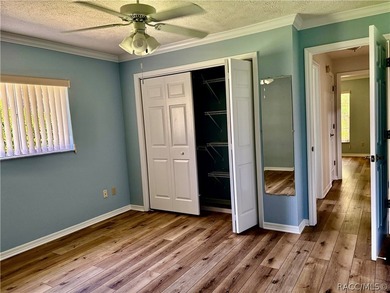 Beautiful, large move in ready home. 3 bedroom 2 bathroom - photo 41
