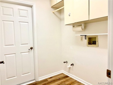 Beautiful, large move in ready home. 3 bedroom 2 bathroom - photo 45