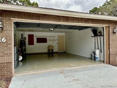 Beautiful, large move in ready home. 3 bedroom 2 bathroom - photo 46