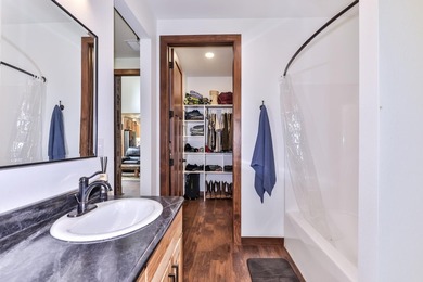 Beautiful, maintenance free, home with a huge garage! This home - photo 11