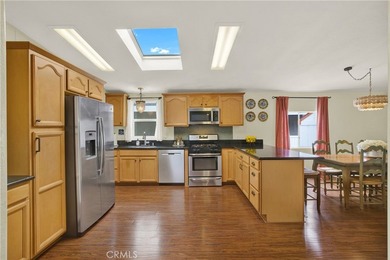 This beautiful 3 bedroom 3 bath beach cottage is complete with - photo 11
