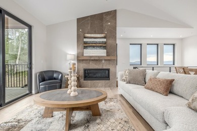 Great 3 Bedroom plus Bonus Bunk Room! This ski-in/ski-out - photo 13