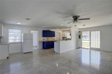 The Heart of Old Florida Awaits in this 3 BD/1 BA/1GA! Step back - photo 13