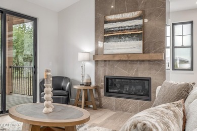 Great 3 Bedroom plus Bonus Bunk Room! This ski-in/ski-out - photo 14