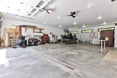 Beautiful, maintenance free, home with a huge garage! This home - photo 14